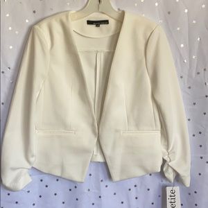 White blazer no pocket